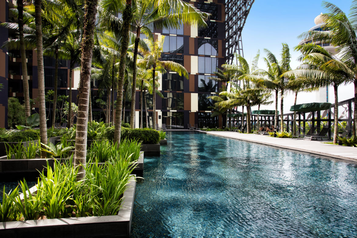 pool, garden, Crowne Plaza Changi Airport