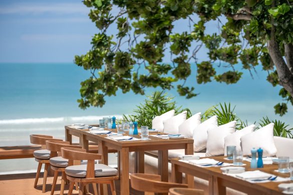 Beach dining, Centara Reserve Samui