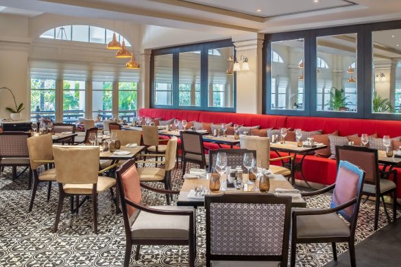 Le Phnom restaurant, Raffles Hotel Le Royal