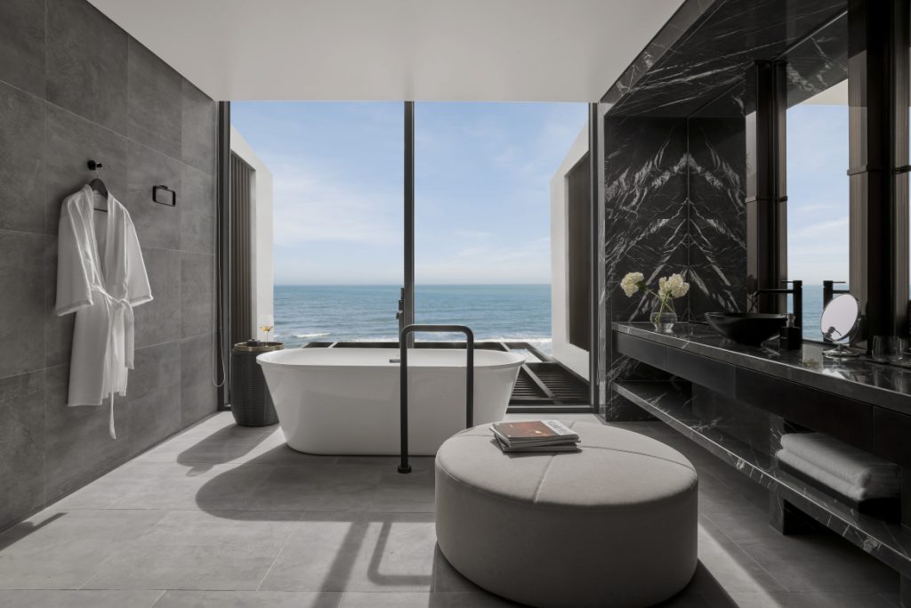 Gran Ocean Front Villa bathroom, Gran Meliá Nha Trang