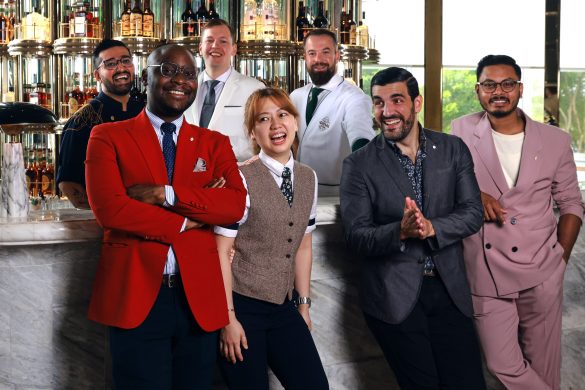 Four Seasons bartenders