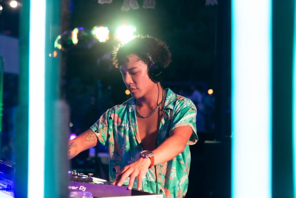 Zenmaya Oceanfront Phuket DJ