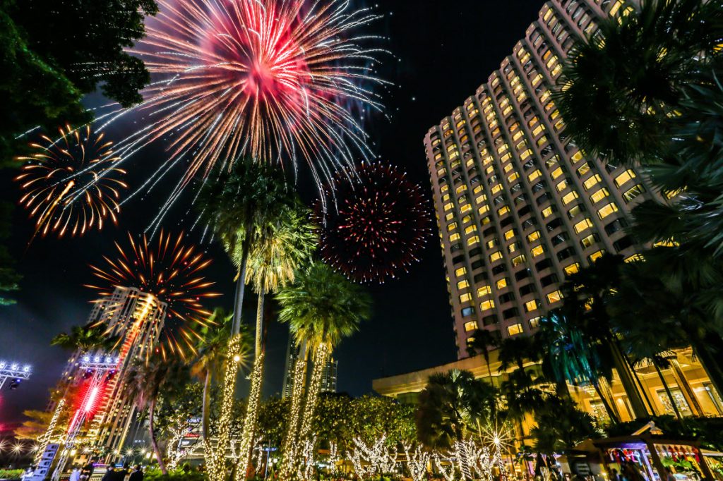 Fireworks, Loy Krathong night, Shangri-La Bangkok