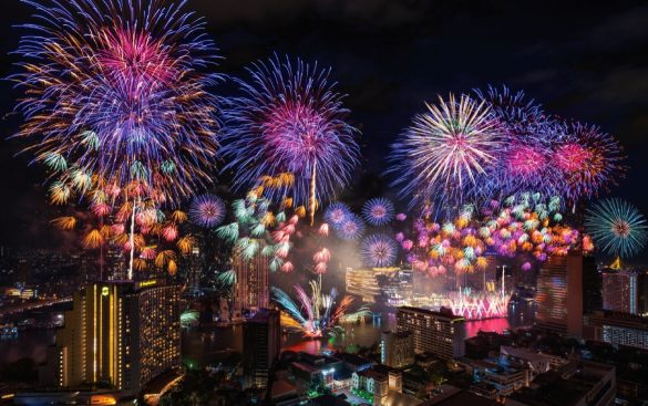 New Year Fireworks Shangri-La Bangkok hotel