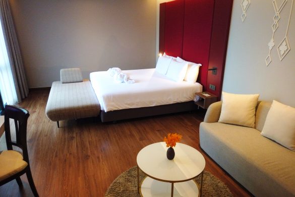 Centara Life Hotel Bangkok Phra Nakhon, room