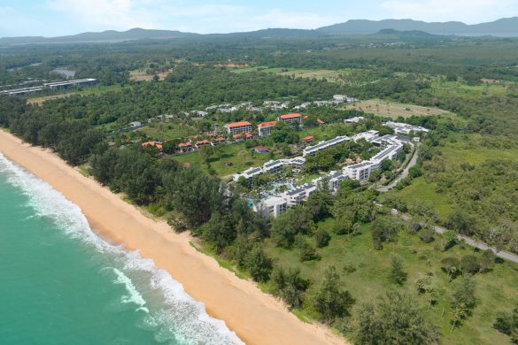 Le Méridien Phuket Mai Khao Beach Resort