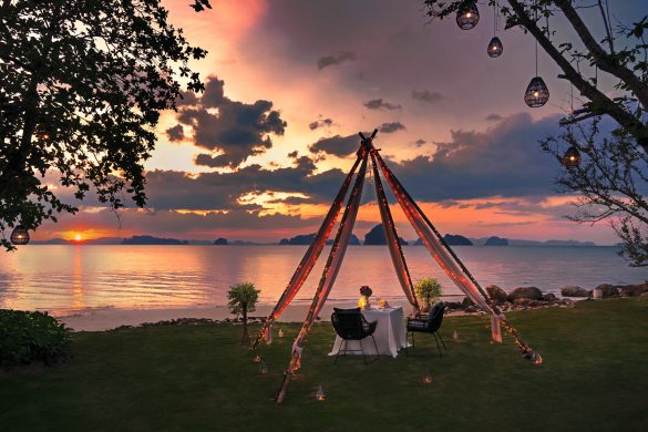 Banyan Tree Krabi, romantic destination dining