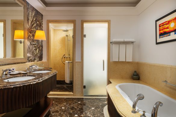 The Westin Dubai Mina Seyahi Beach Resort and Marina, Deluxe Suite