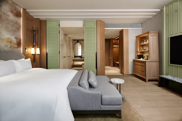 Dusit Thani Bangkok guest room Deluxe