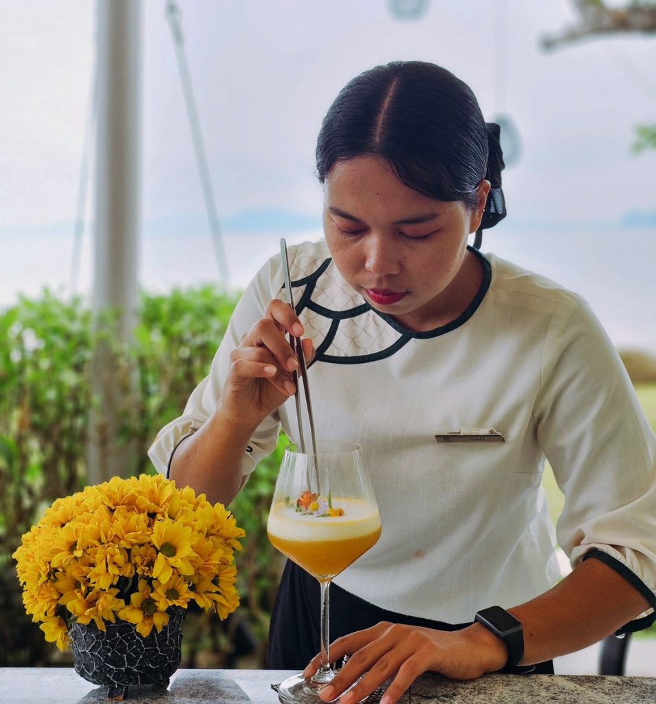 Bartender Dao, at Banyan Tree, Krabi