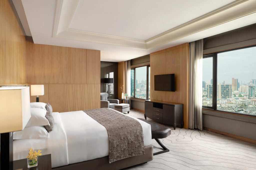 Presidential Suite King Bed, Avani Ratchada Bangkok Hotel