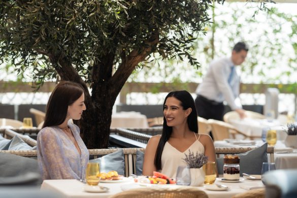 Mina Brasserie summer lunch al fresco