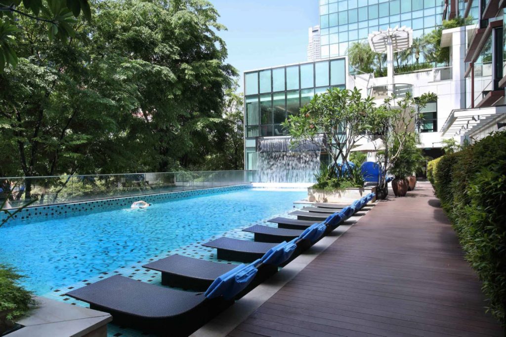 Park Regis by Prince Singapore swimming pool