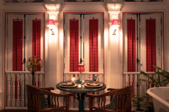 Coolies Club, dining table