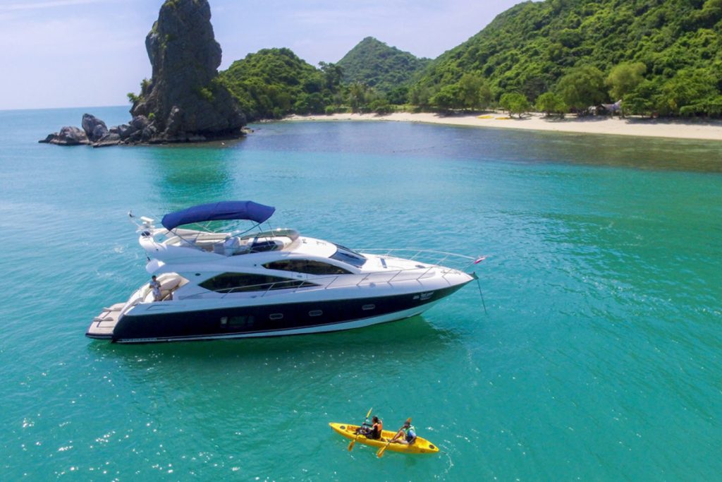 Four Seasons Thailand lunar 2025: yacht