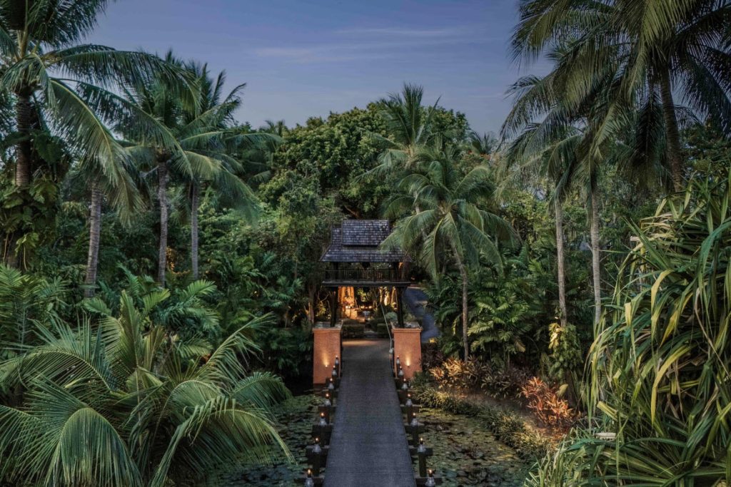 Anantara Bophut entrance