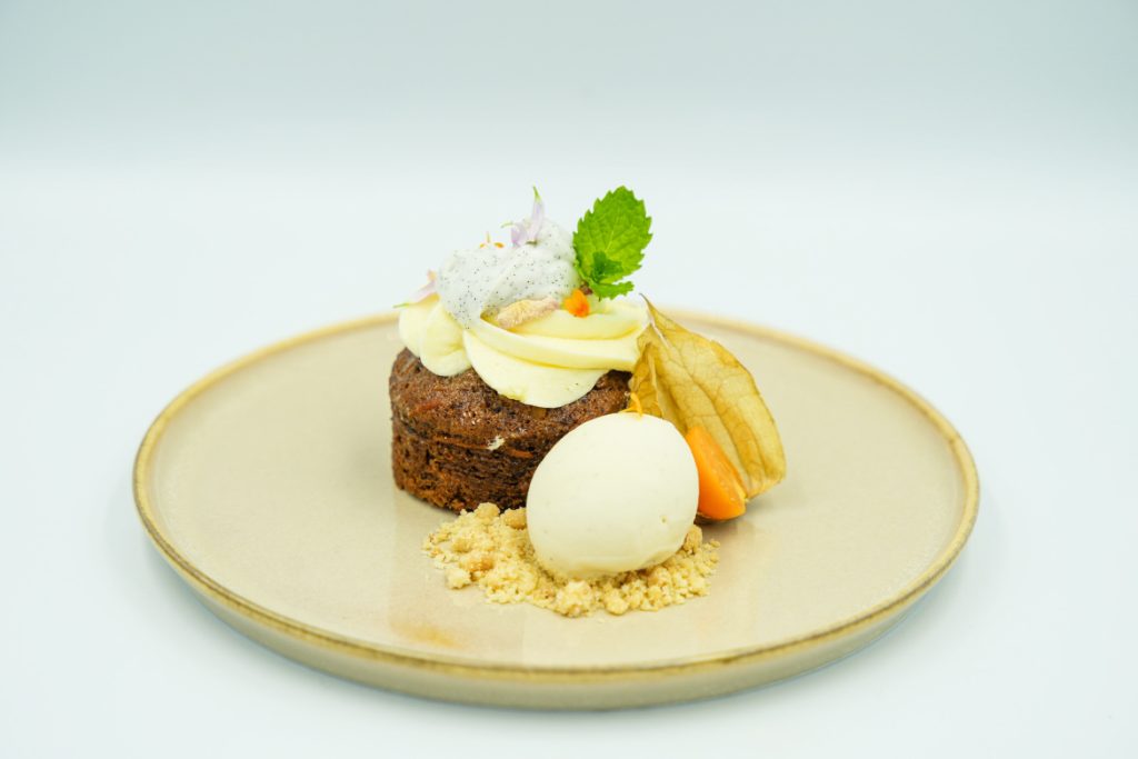 Vegan carrot cake, Sala restaurant Dusit Maldives