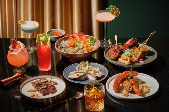 XTUX Bar & Lounge food and cocktails