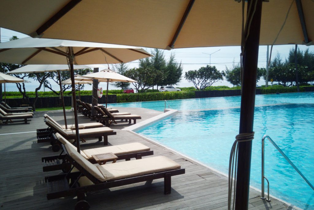 Wyndham Pranburi pool