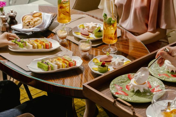 Four Seasons Hong Kong, summer afternoon tea