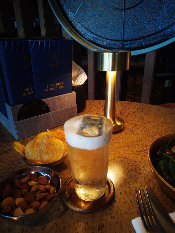 MO Bar Singapore review: Banana Dollar cocktail