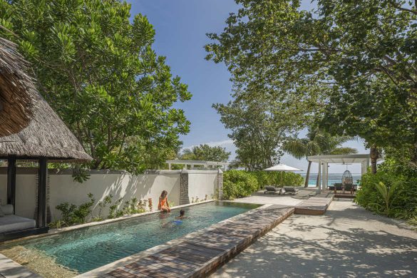 Four Seasons Resort Maldives at Kuda Huraa villa pool