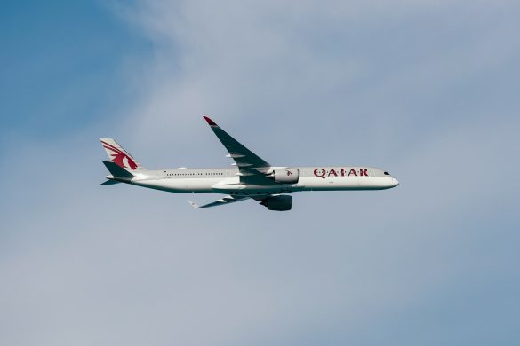 Qatar Airways plane