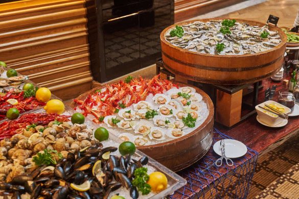 Luce seafood buffet