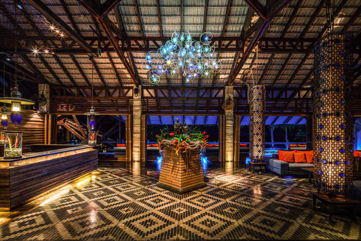 Lobby-Hall-Night-Arrival lobby halll