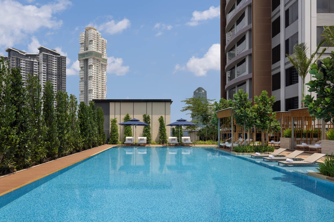 Sheraton-Johor-Bahru-Pool Sheraton Johor pool