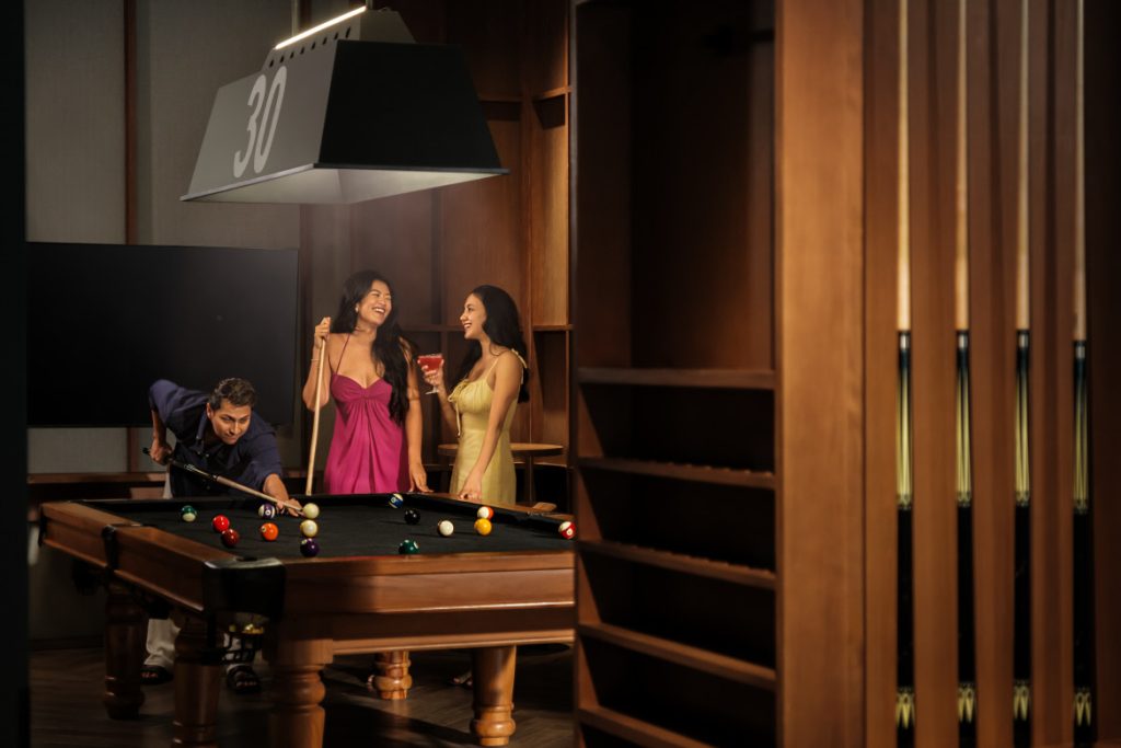 Lila Cita: friends playing billiard