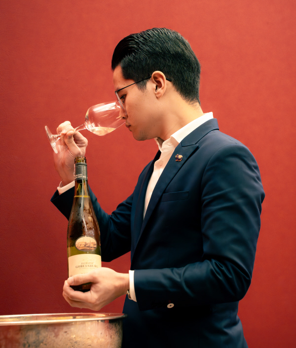 Sommelier Jirakrit Oonjit
