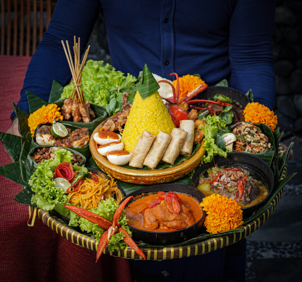 Pasar Senggol Tumpeng