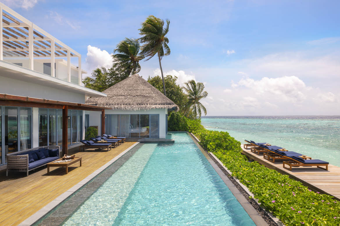 royale residence private lap pool, Halcyon Private Isles