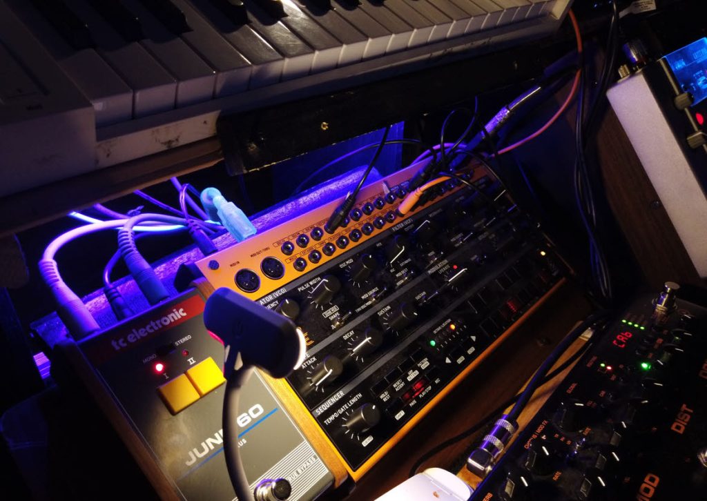 Juno electronic instrument