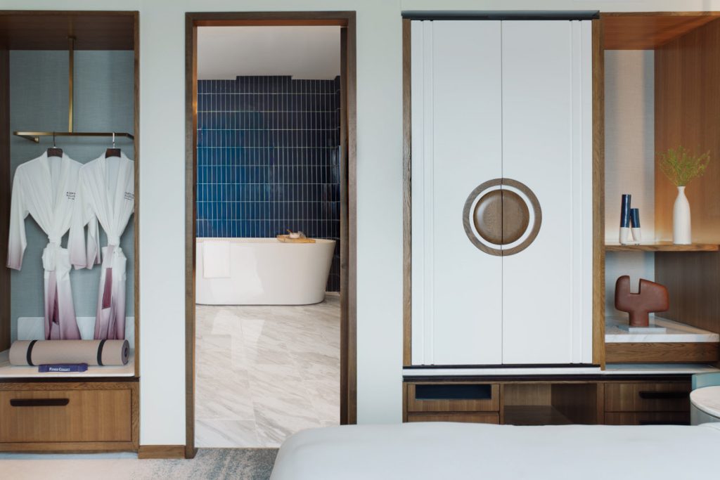 One Bedroom Naluria Suite