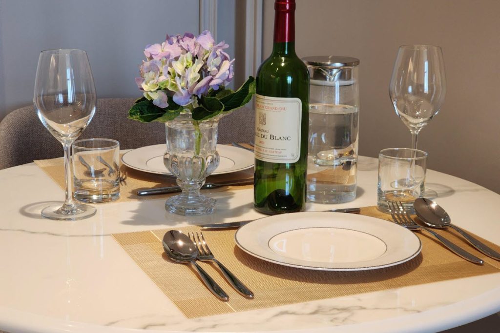 La Clef Bangkok dining