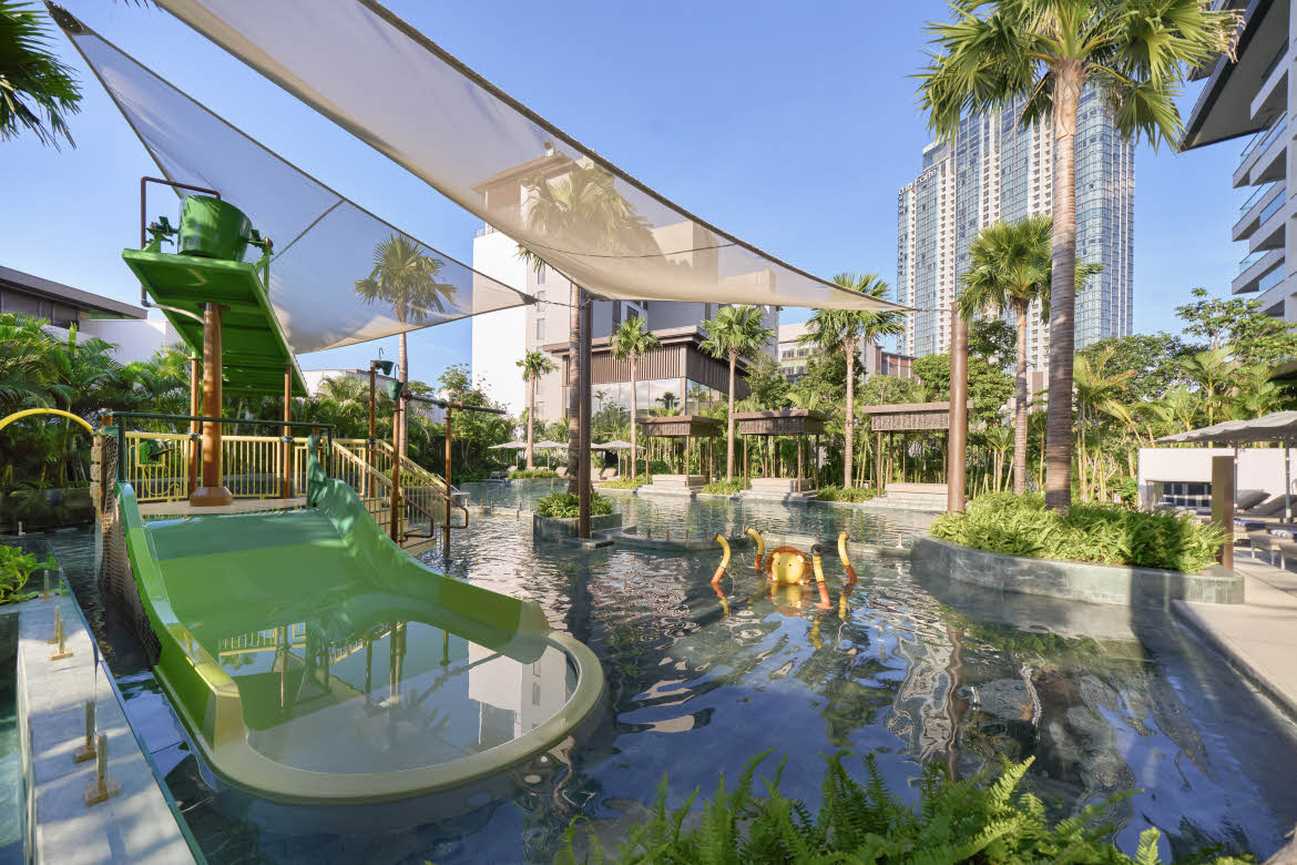 InterContinental-Halong-Bay-Sky-Residence-Pool-Water-Slide Sky Residence pool