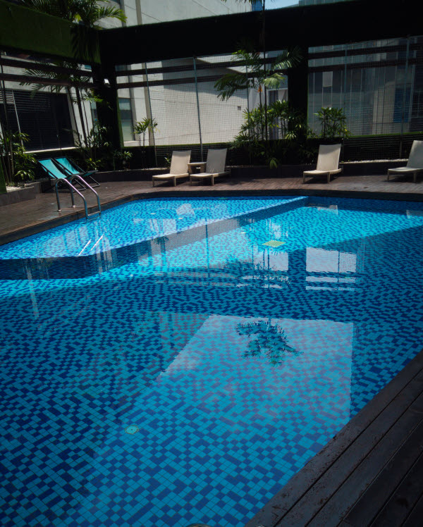 Meliá Kuala Lumpur hotel pool