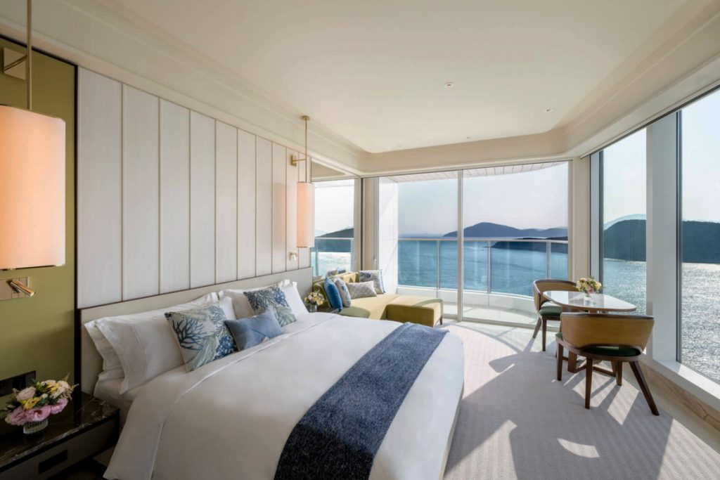 Fullerton Ocean Park Hotel, bedroom