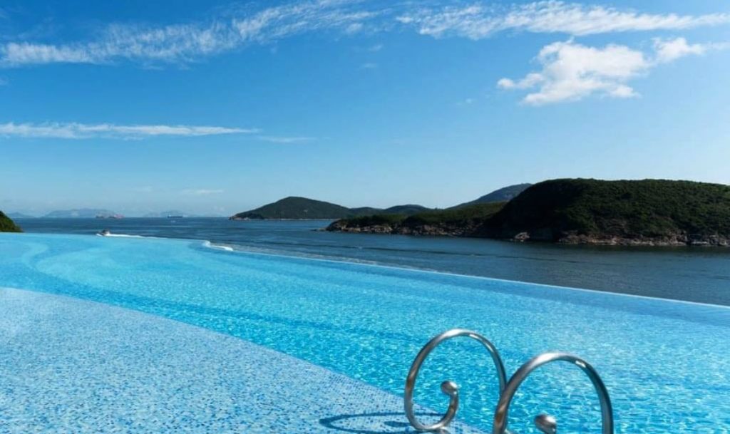 The Fullerton Ocean Park Hotel Hong Kong pool