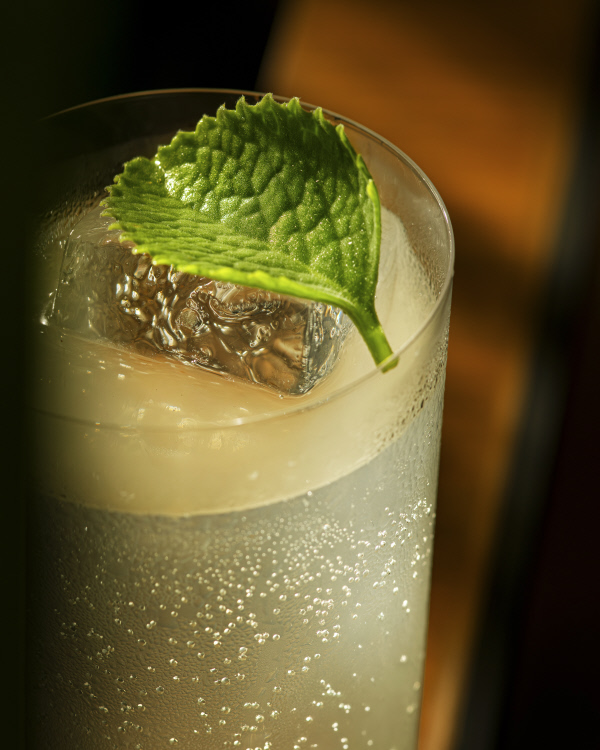 Shiro cocktail by Sipping Tiger bar