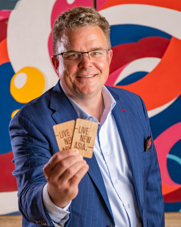 General Manager Jens Corder