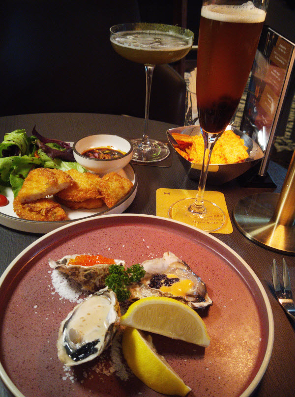 Bar food, Tux Bar & Lounge 