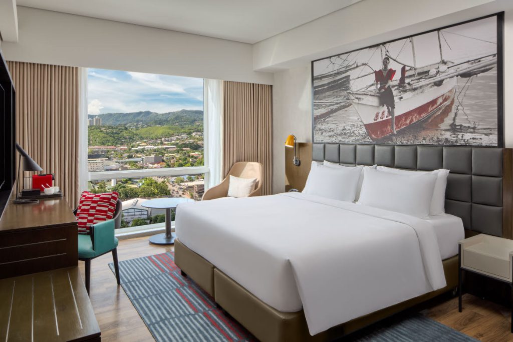 Radisson RED Cebu Deluxe room