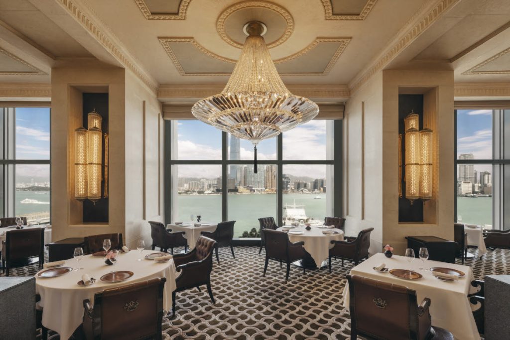 Four Seasons Hotel Hong Kong Michelin dining