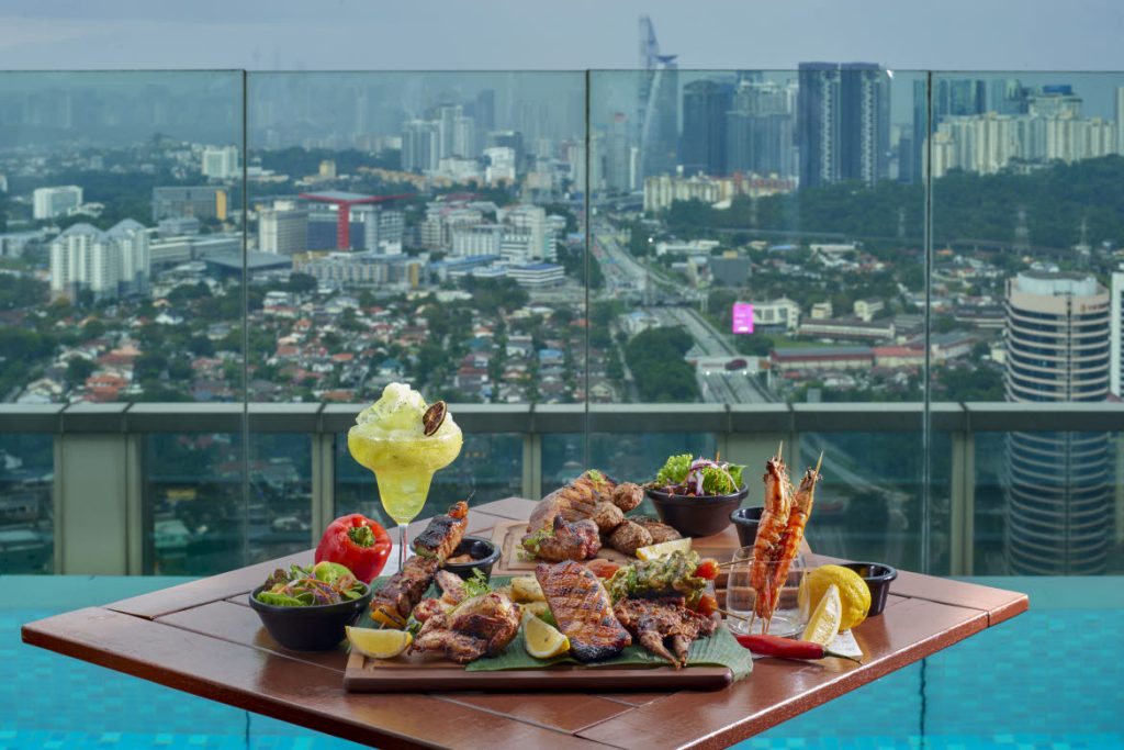 Sala Bar rooftop dining, city vieew