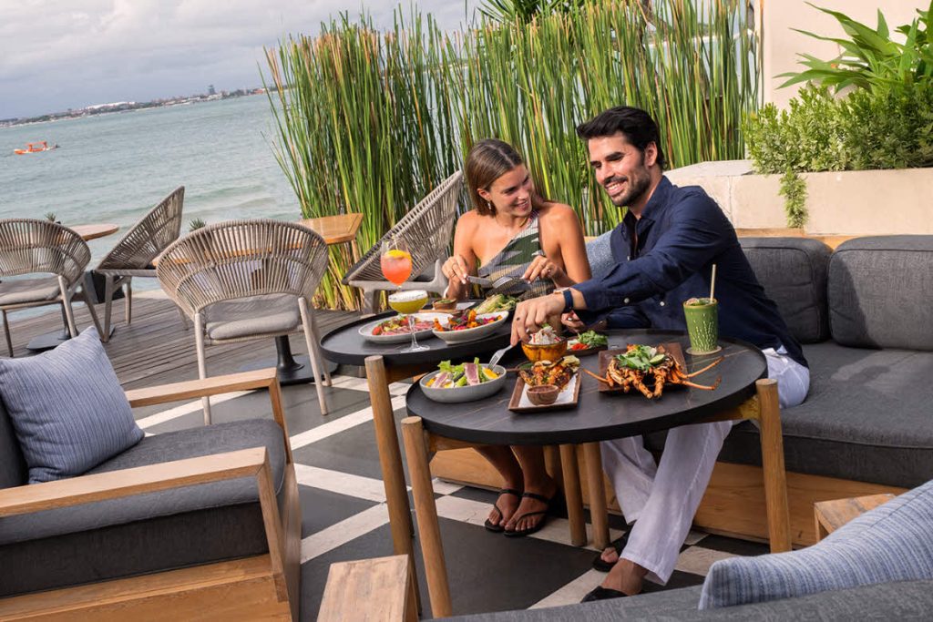 Telu Bar guests beachside