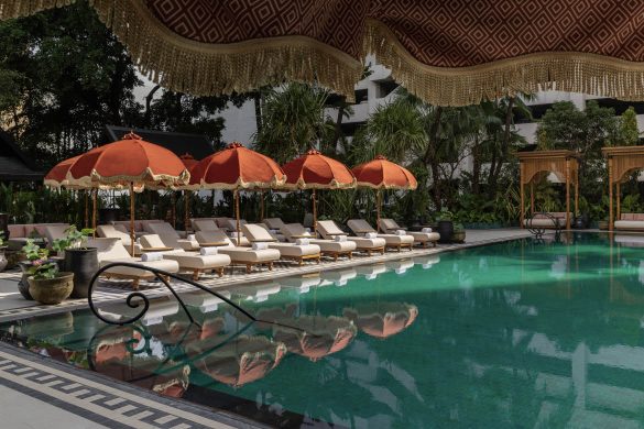 Anantara Siam Bangkok Hotel pool