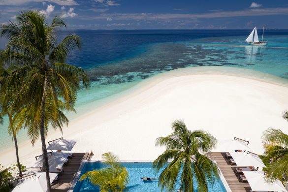 V Villas Maldives resort pool
